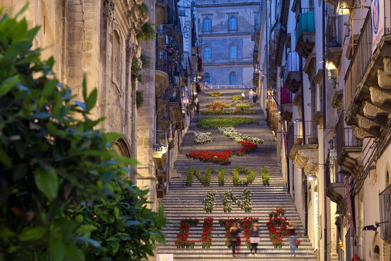 Basilico Apartment Caltagirone Luaran gambar